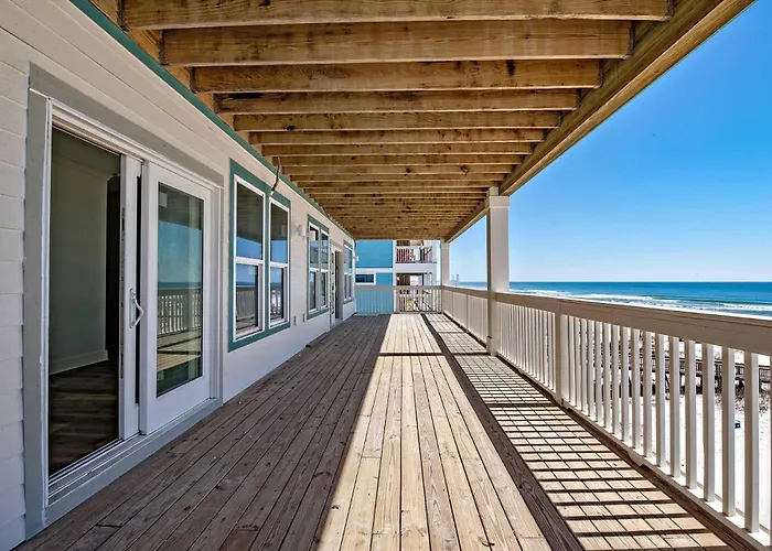 Breezy Shores West 7 Bedroom Holiday home *